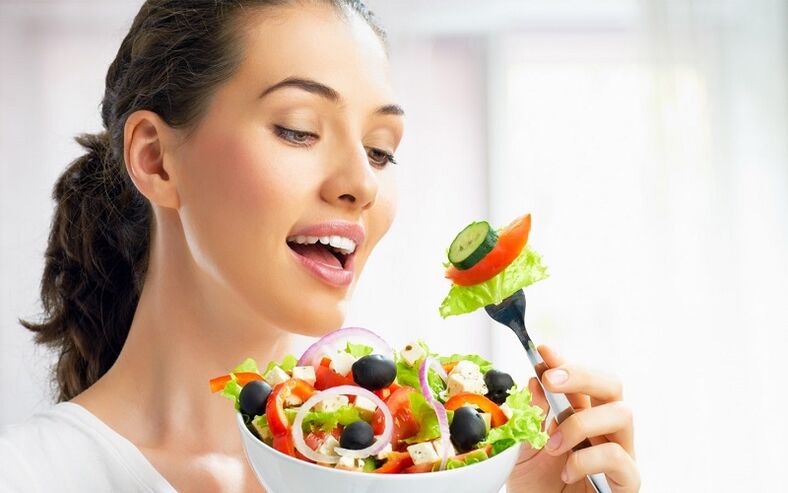 η χρήση σαλάτας λαχανικών για απώλεια βάρους την εβδομάδα κατά 7 κιλά