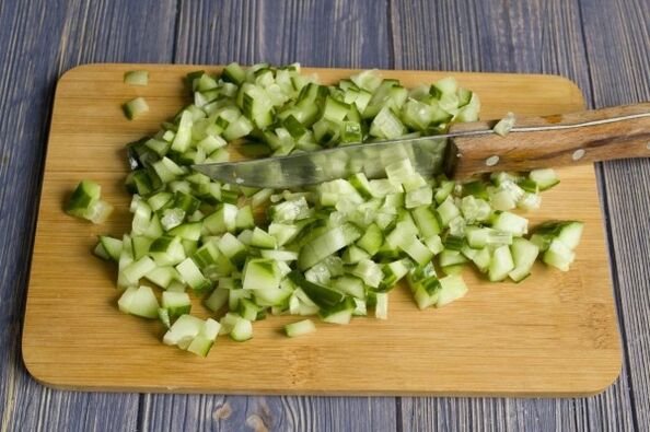 Το αγγούρι είναι ένα λαχανικό με λίγες θερμίδες κατάλληλο για την παρασκευή smoothies. 
